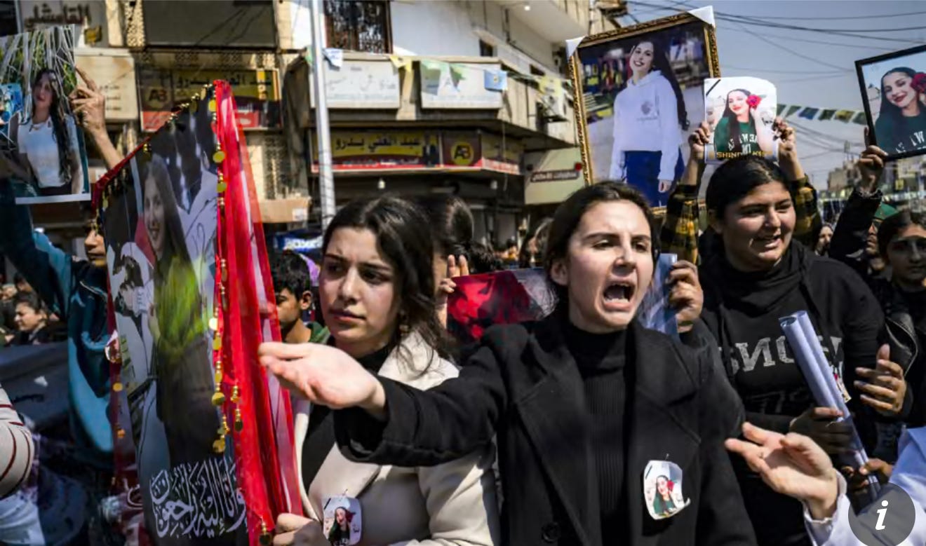 A group of people protesting
AI-generated content may be incorrect.