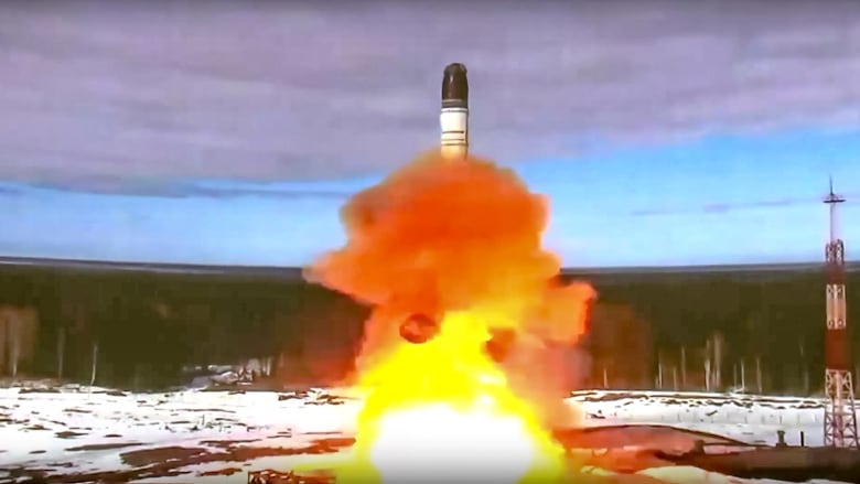 A rocket with orange smoke

AI-generated content may be incorrect.