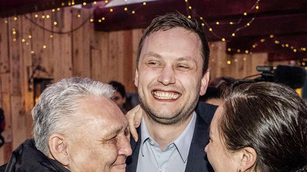 Center-right Demokraatit Party Surprisingly Comes Out on Top in Greenland Historic Election