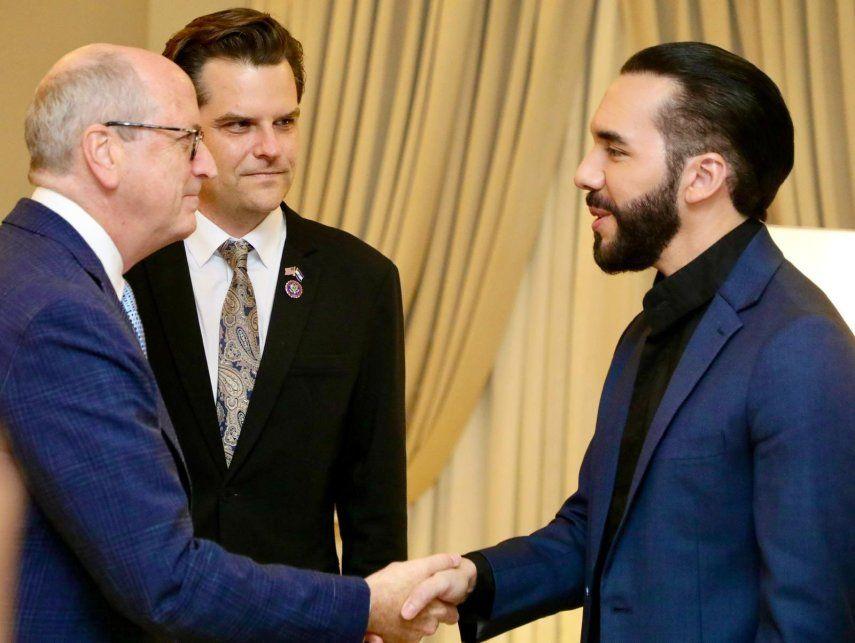 A group of men shaking hands

AI-generated content may be incorrect.