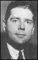 A close-up of a person

Description automatically generated