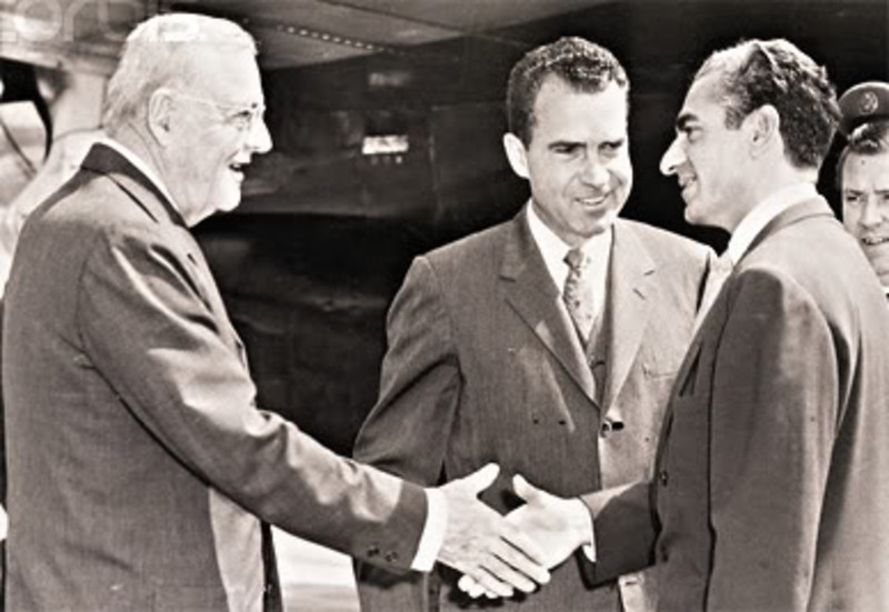 A group of men shaking hands
AI-generated content may be incorrect.