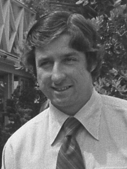 A person wearing a tie
AI-generated content may be incorrect.