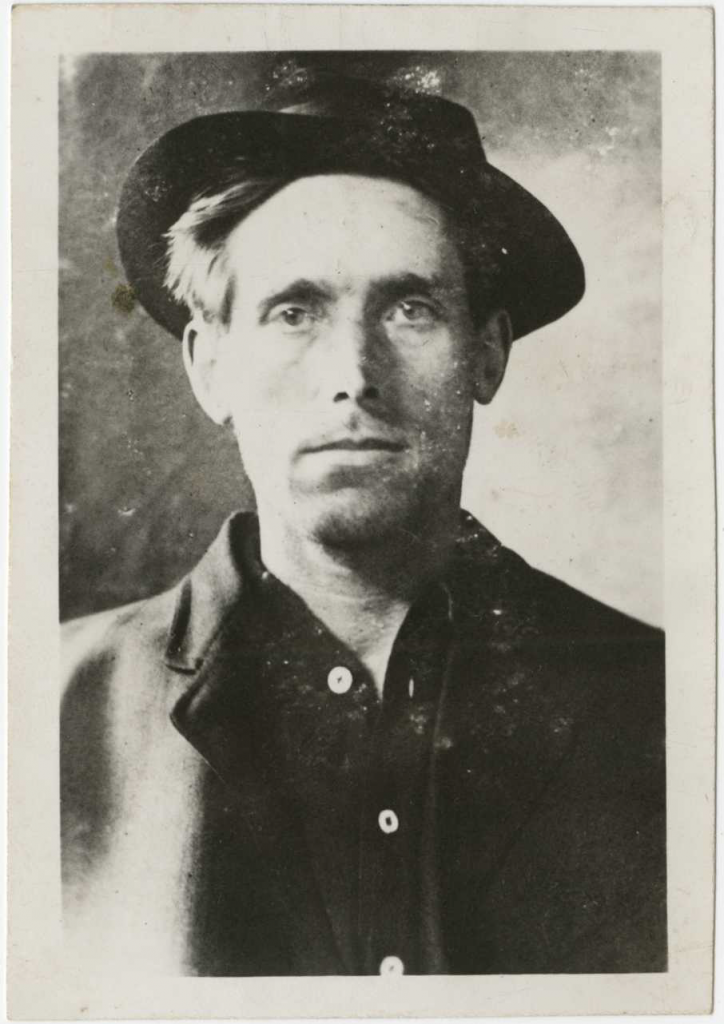A person wearing a hat
AI-generated content may be incorrect.