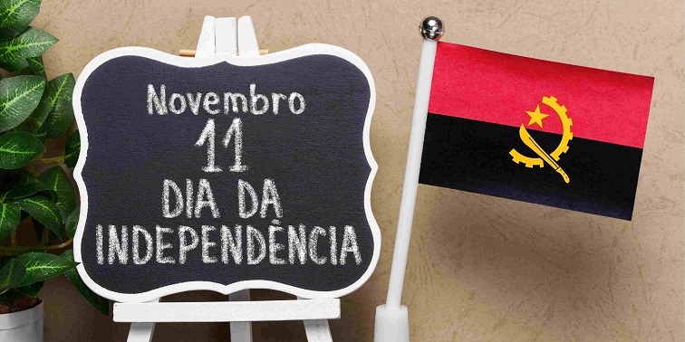 A small blackboard with a red and white flag

AI-generated content may be incorrect.