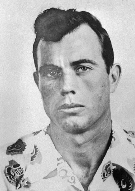 A person with a short haircut

AI-generated content may be incorrect.