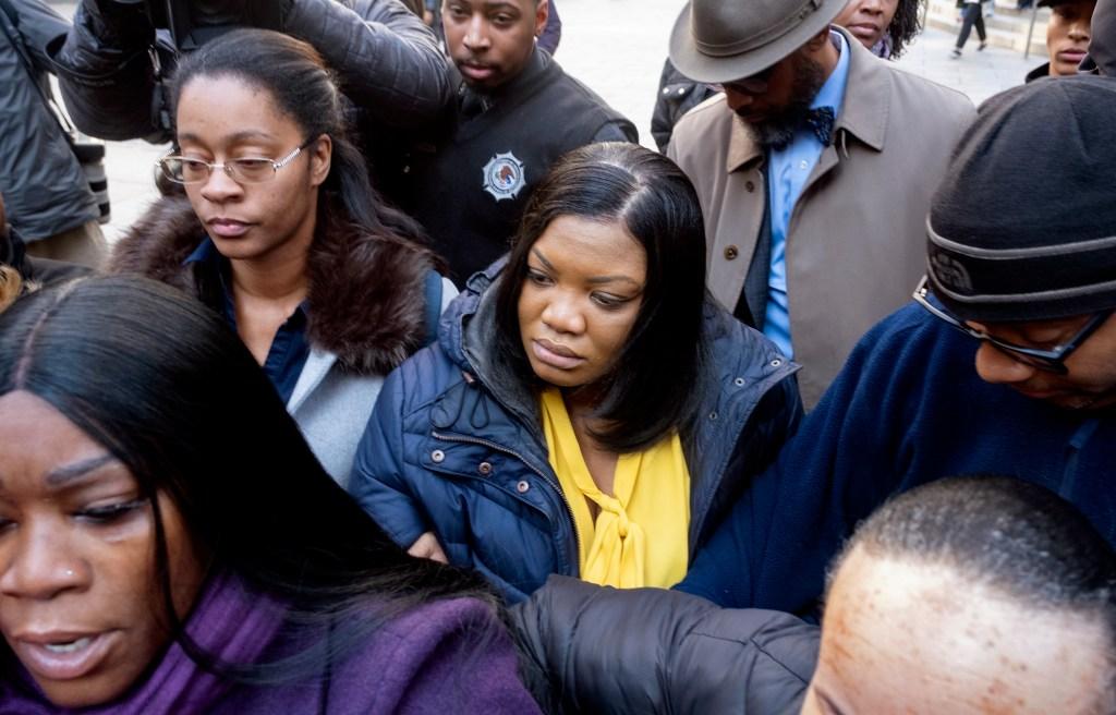 Tova Noel, a federal jail guard, leaves federal court.