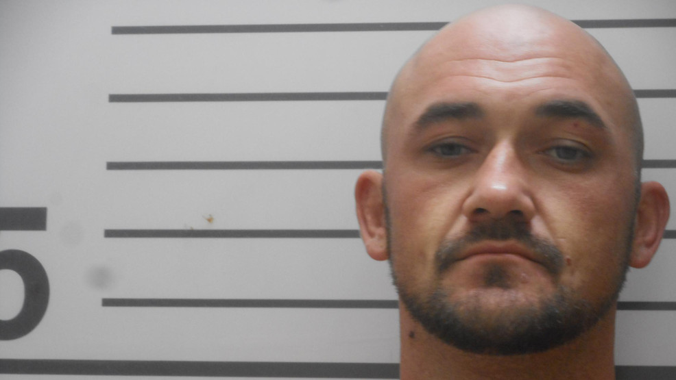 A bald person with a beard

AI-generated content may be incorrect.