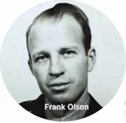 A person with short hair

AI-generated content may be incorrect.