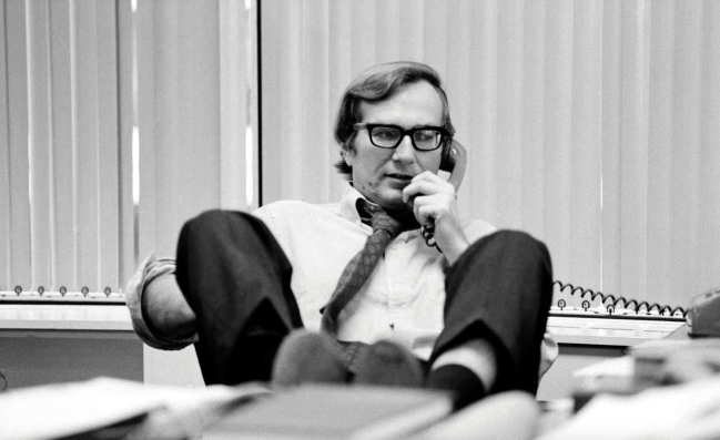 Seymour Hersh in Cover-Up