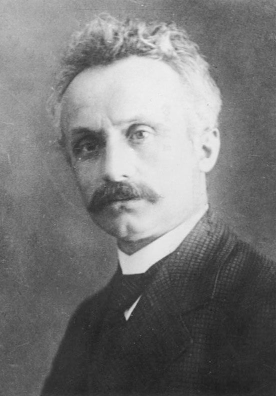 A person with a mustache

AI-generated content may be incorrect.