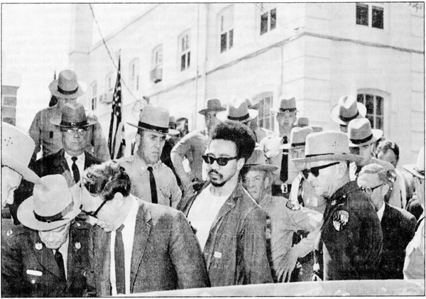 A group of men in hats

AI-generated content may be incorrect.