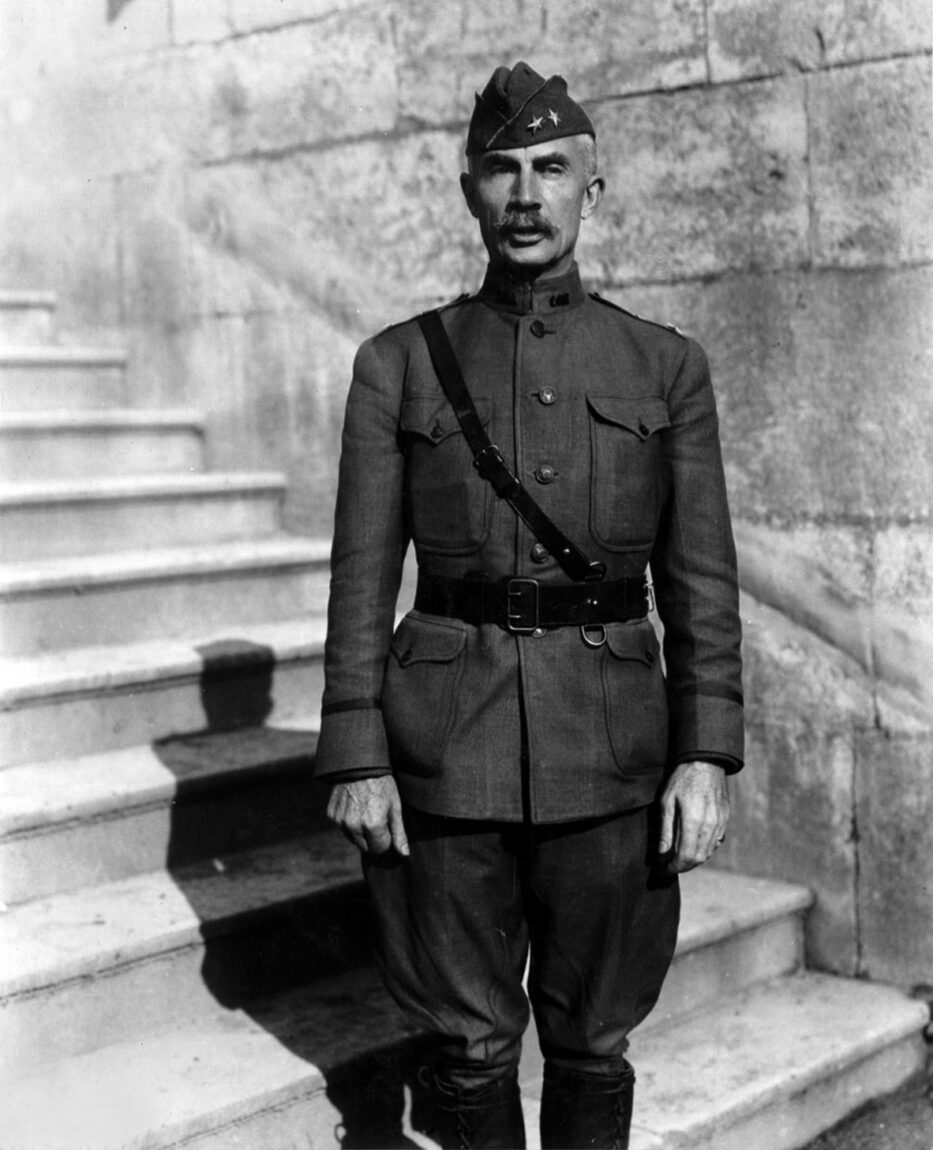 A person in a military uniform

AI-generated content may be incorrect.