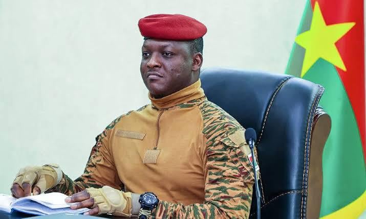 what do people think about ibrahim traore and the comparison between him  and thomas sankara? : r/Africa