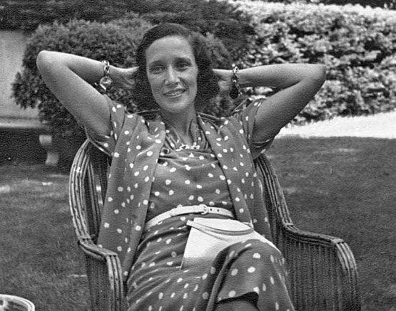 A person sitting in a chair

AI-generated content may be incorrect.