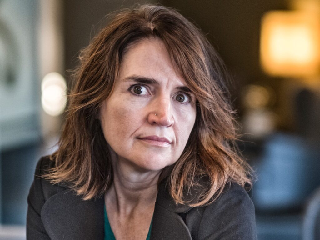 A person with brown hair and a surprised expression

AI-generated content may be incorrect.