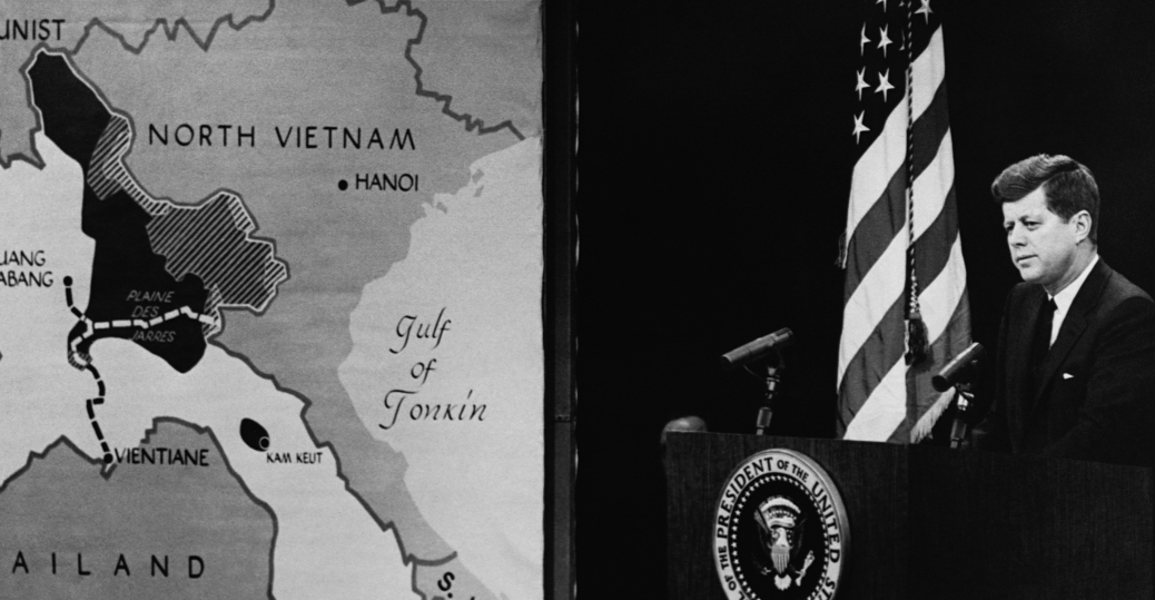 A flag next to a map

AI-generated content may be incorrect.