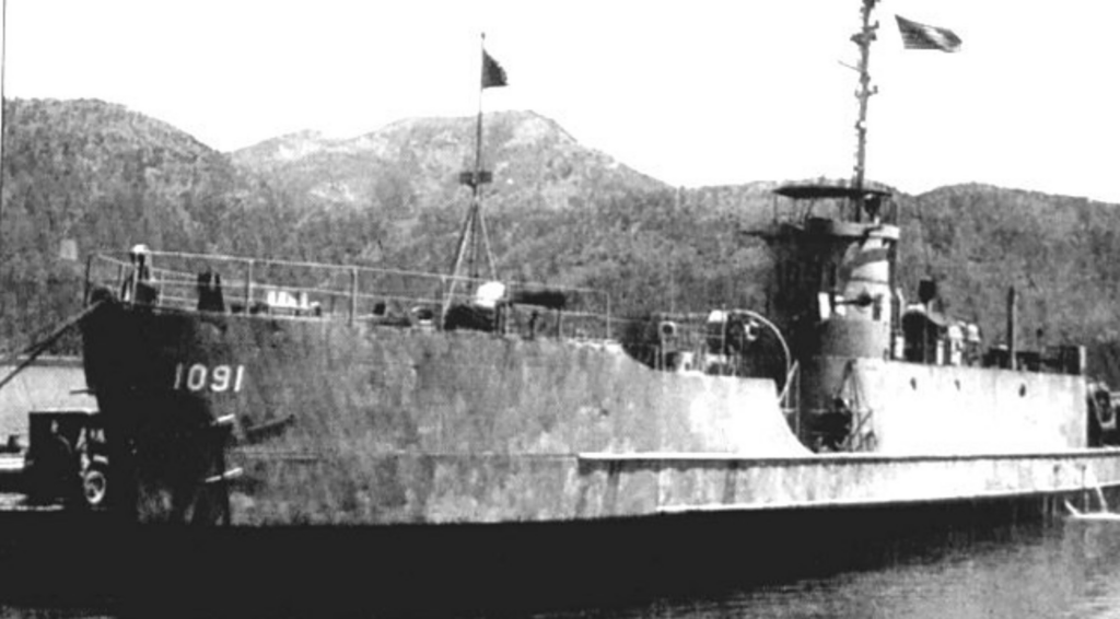 A large ship with a flag on it
AI-generated content may be incorrect.