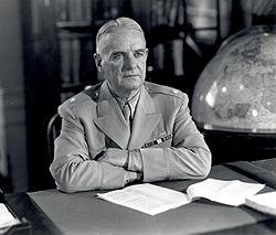 A person in a military uniform

AI-generated content may be incorrect.