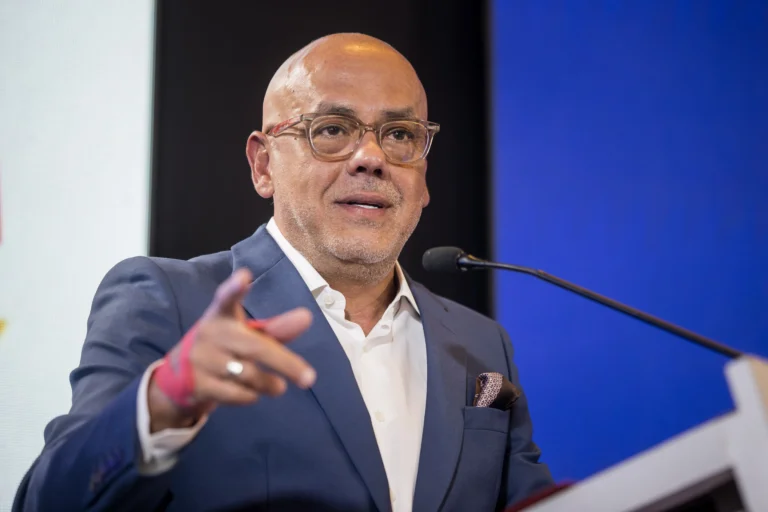 Jorge Rodríguez calls for national unity against sanctions in Venezuela