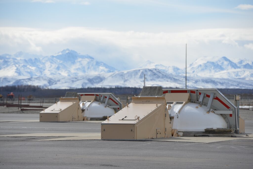 In Alaska, soldiers relish role in U.S. missile defense | Reuters