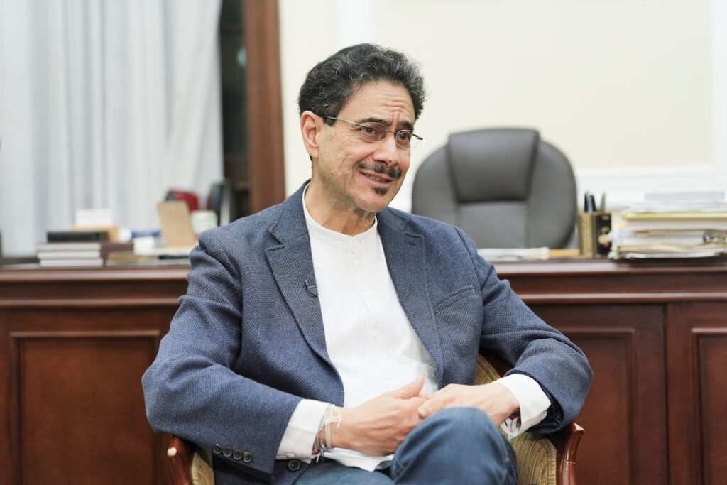 Philosopher, senator, exile: social reformer Cepeda seeks Colombia's presidency | Reuters