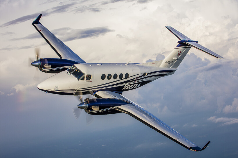 Beechcraft_KingAir_250-001