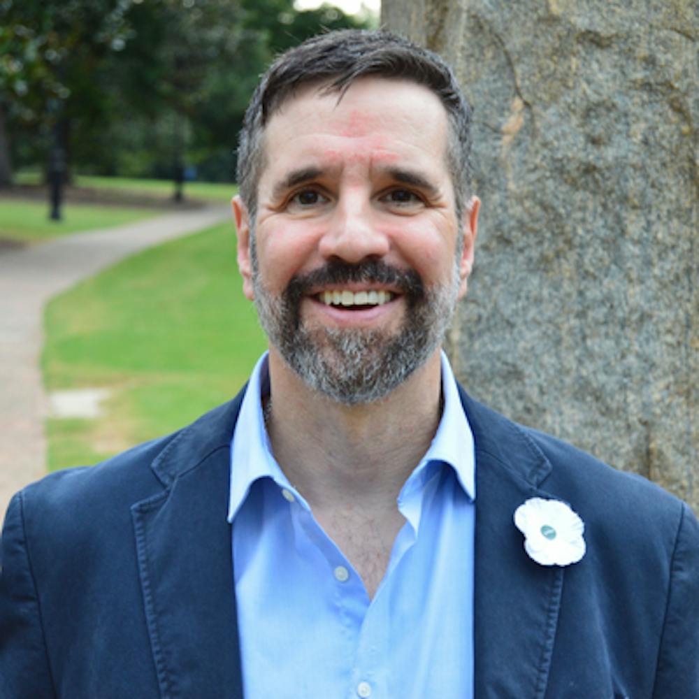 Campaigning for US Senate: Matthew Hoh aims to raise awareness for Green  Party - Elon News Network