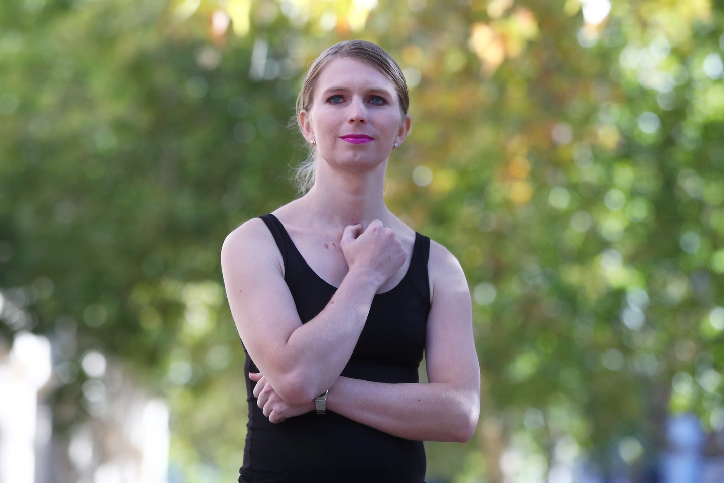 I'm Really Opening Myself Up': Chelsea Manning Signs Book Deal - The New  York Times