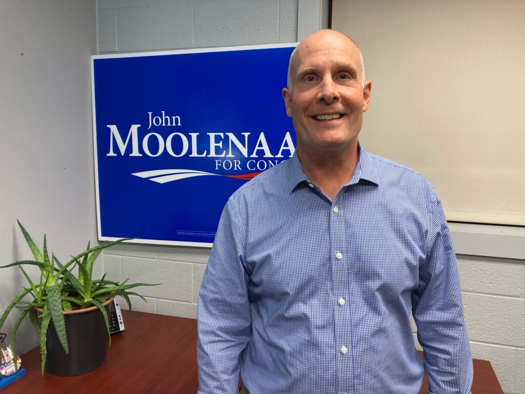 Moolenaar launches reelection bid to 'keep America moving in the right  direction' | WCMU Public Media